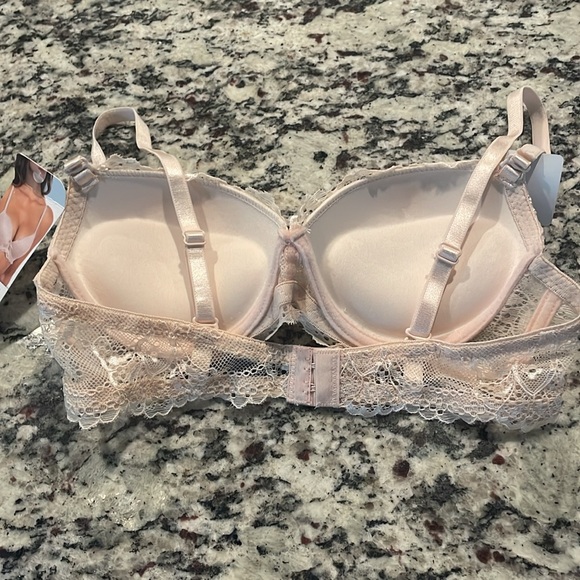 New Rene’ Rofe’ Lingerie Lace Convertible Push Up Bra size 34A - Picture 5 of 7